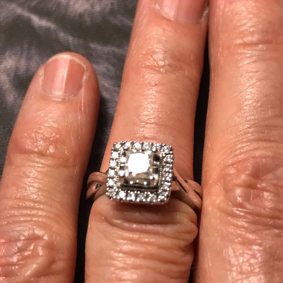 Helzberg Diamonds Jewelry - 💞SOLD💞 White Gold 3/4 Ct wedding Ring size 4.